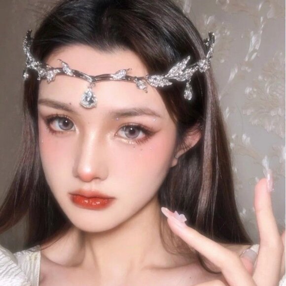 Vintage Queen Tiara elf